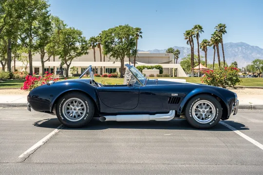 Shelby Cobra Replica - Image 2 of 31