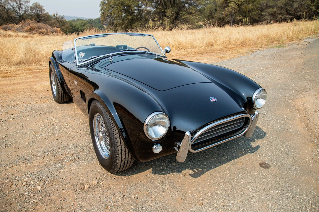 Shelby Cobra Replica - Image 4 of 31