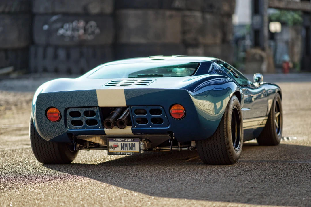 Ford Replica - Image 9 of 31