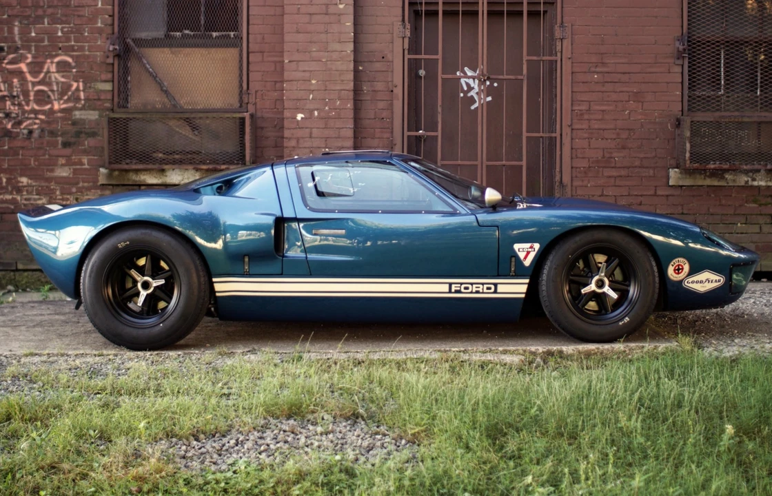 Ford Replica - Image 11 of 31