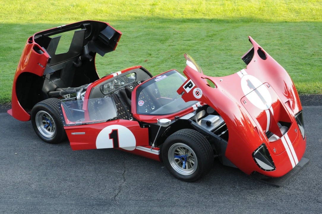 Ford Replica - Image 2 of 31