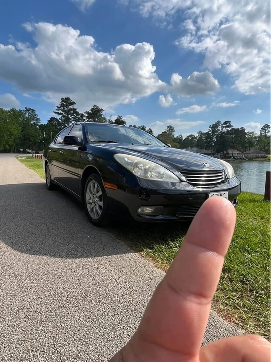 2002 Lexus ES 4th Gen - Image 2 of 6