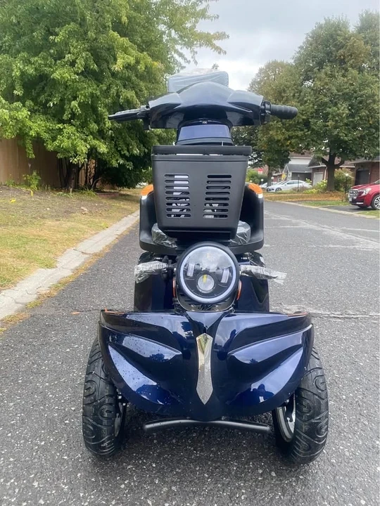 Piaggio - Image 6 of 9