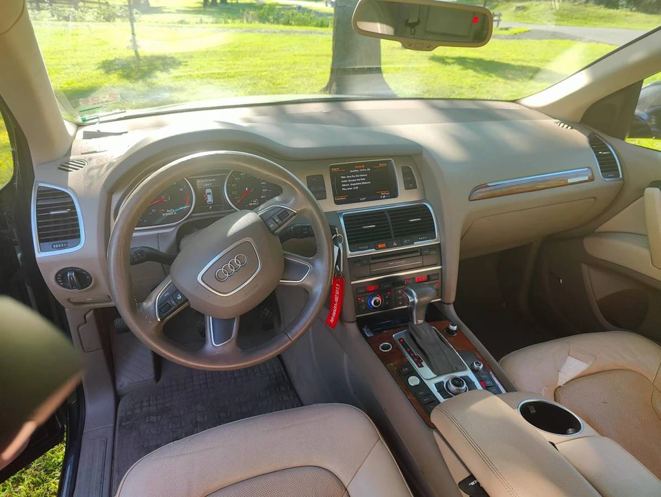 2015 Audi 4L Q7 - Image 8 of 9