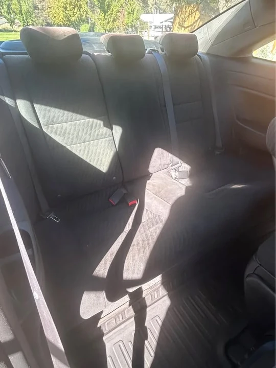 2012 Honda Civic 9th Gen - Image 6 of 10
