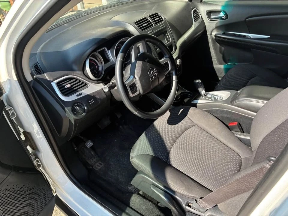 Dodge Journey - Image 6 of 7