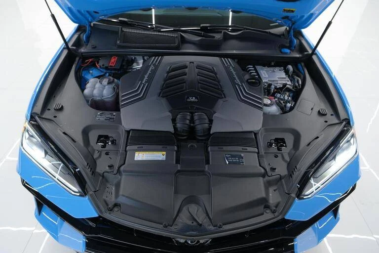 2025 Lamborghini Urus SE - Image 23 of 23