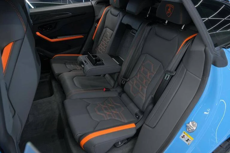 2025 Lamborghini Urus SE - Image 18 of 23