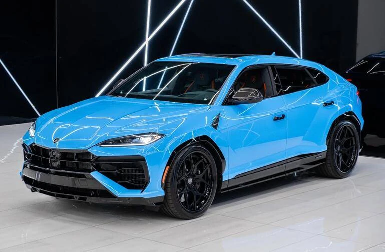 2025 Lamborghini Urus SE - Image 4 of 23