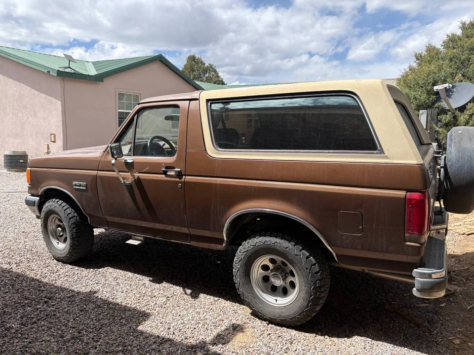 1987 Ford Bronco 4th Gen - Image 2 of 8