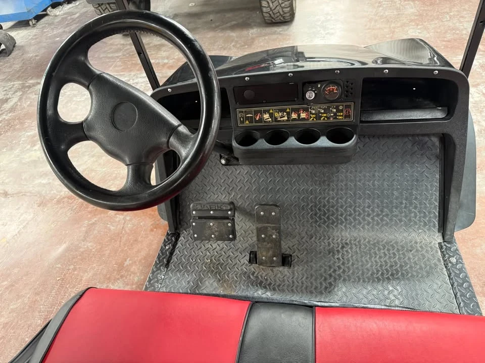 Parts & Memorabilia Golf Carts - Image 4 of 10