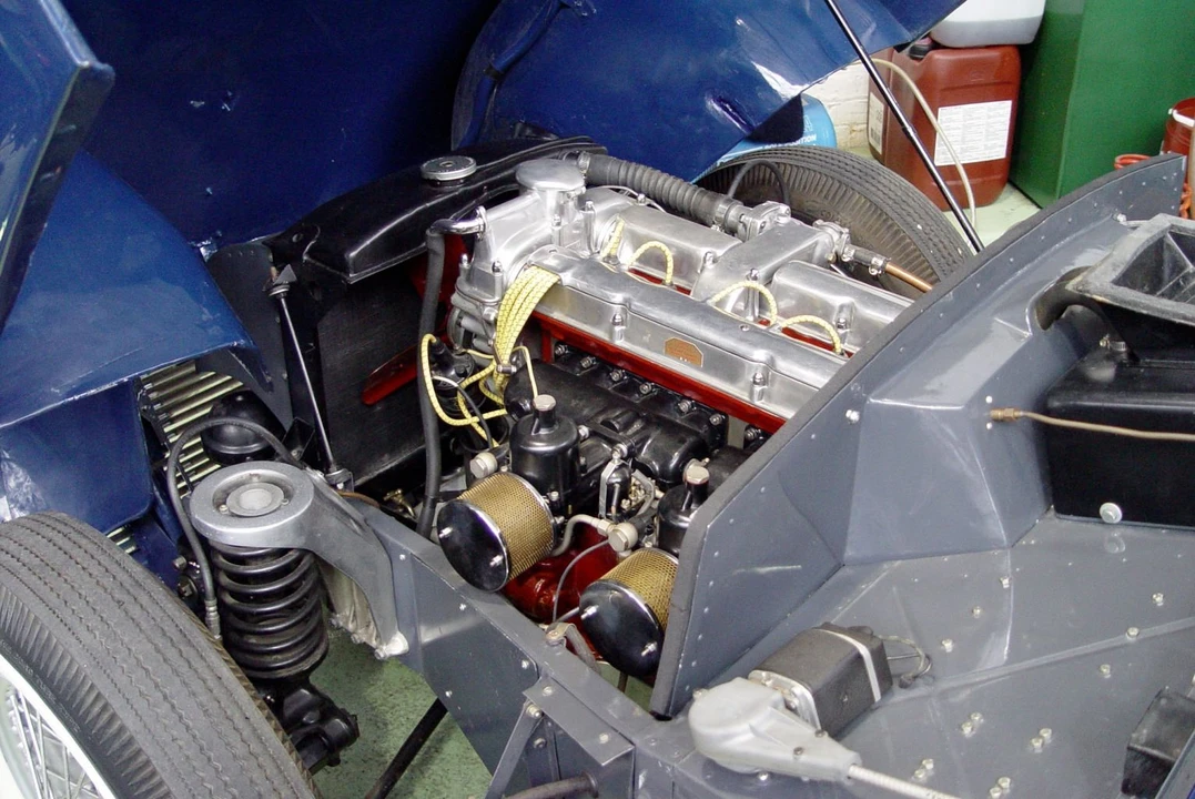 1950 Aston Martin DB1 & DB2 & DB2/4 & DB Mark III - Image 3 of 4