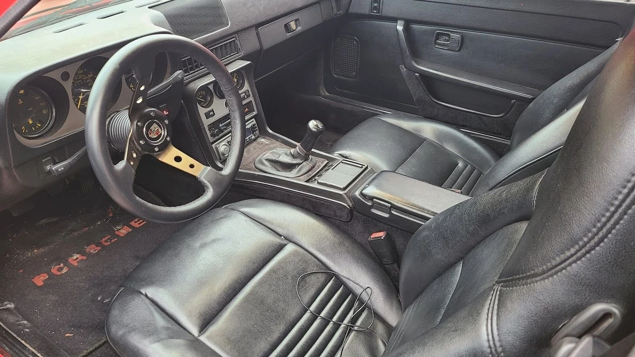 1984 Porsche 944 - Image 2 of 10