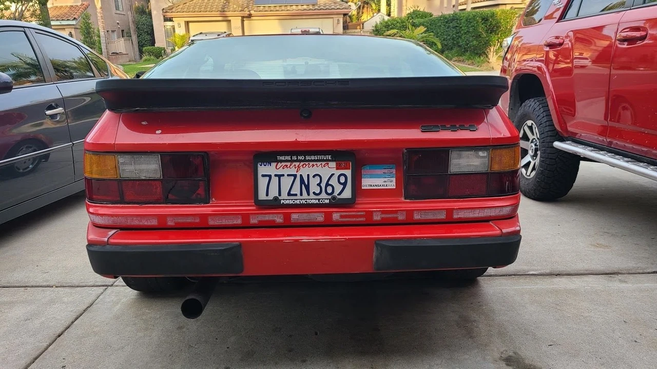 1984 Porsche 944 - Image 3 of 10