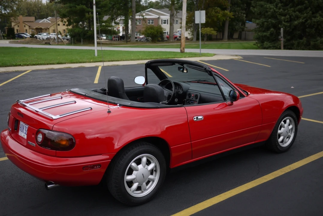1990 Mazda NA MX-5 Miata - Image 8 of 31