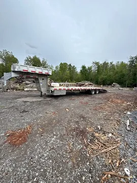Parts & Memorabilia Eby 35' Aluminum Tandem Dually Trailer