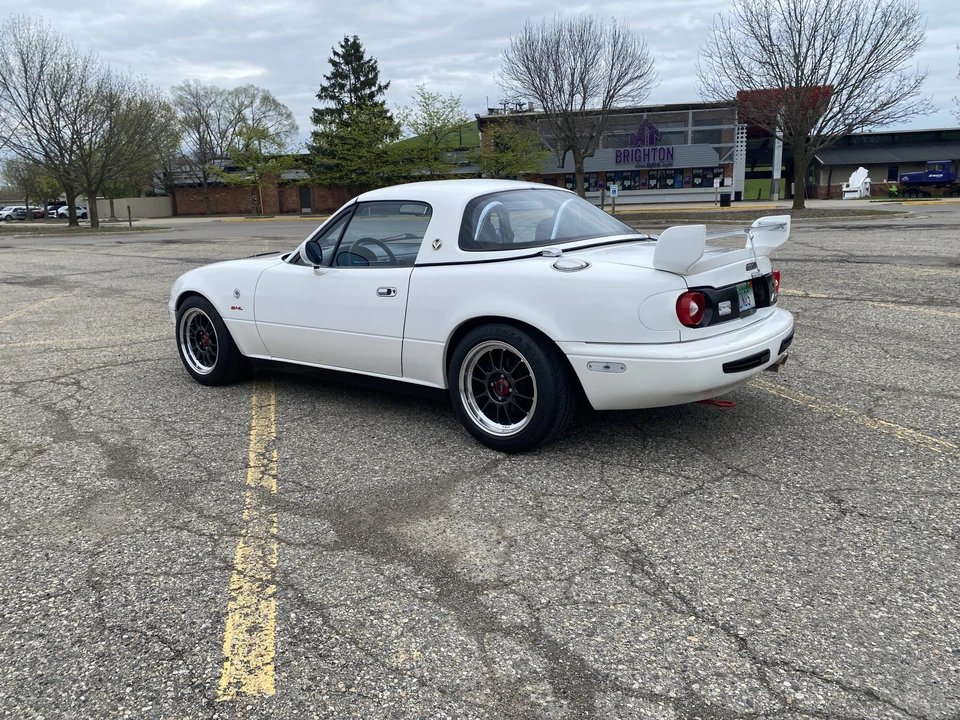 1992 Mazda NA MX-5 Miata - Image 5 of 31