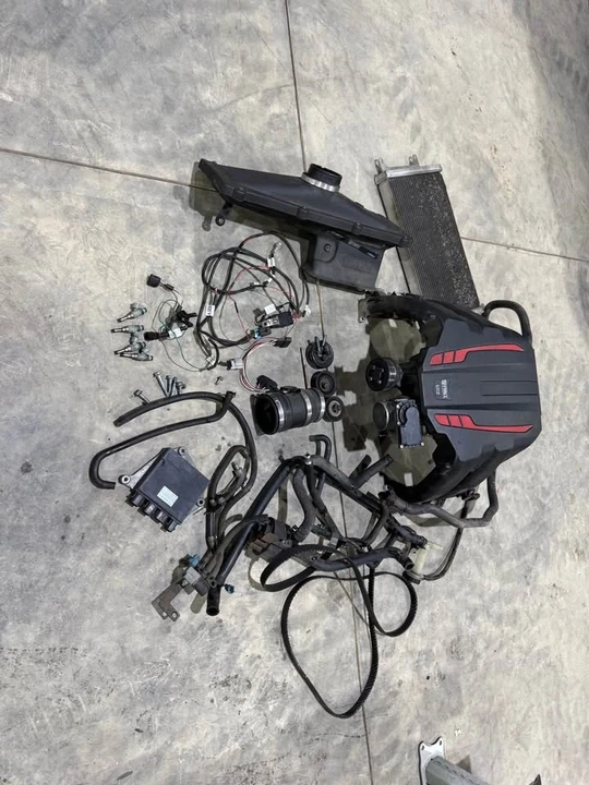 2013 Parts & Memorabilia Engines - Image 2 of 3