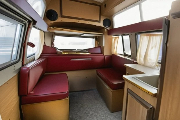 1973 Volkswagen Bay-Window Camper - Image 5 of 8