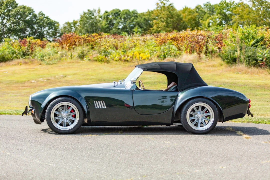 Shelby Cobra Replica - Image 19 of 31