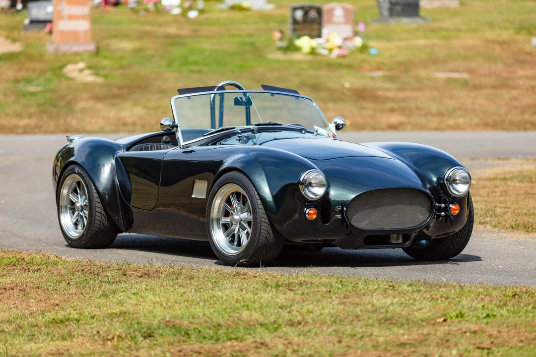 Shelby Cobra Replica - Image 5 of 31