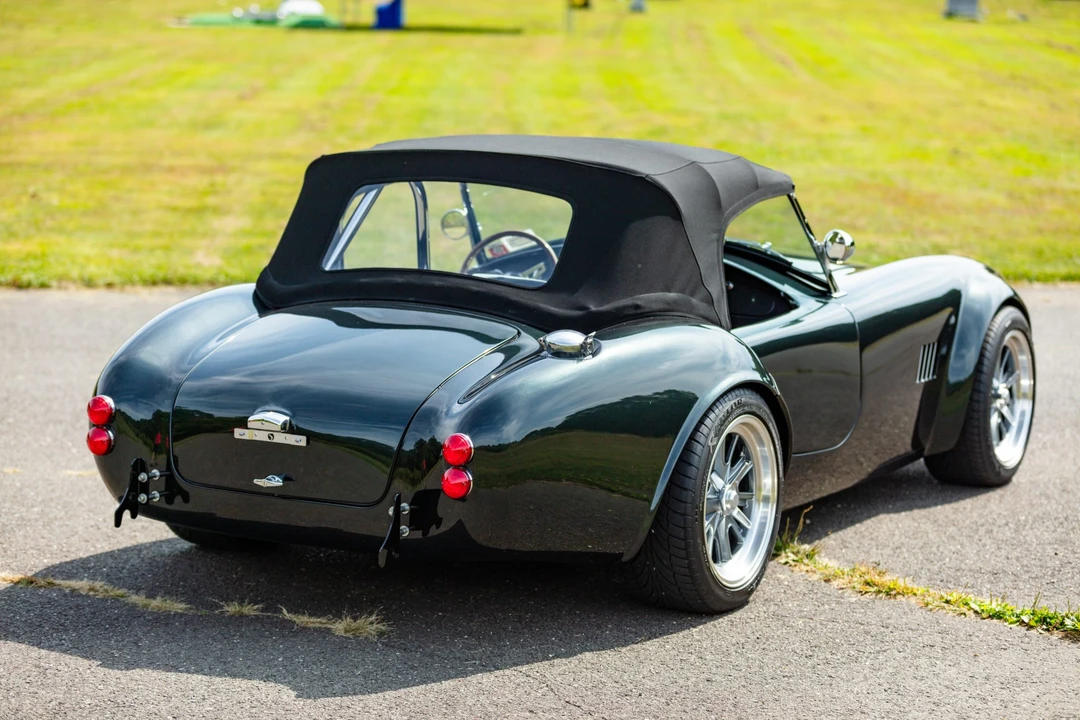 Shelby Cobra Replica - Image 16 of 31