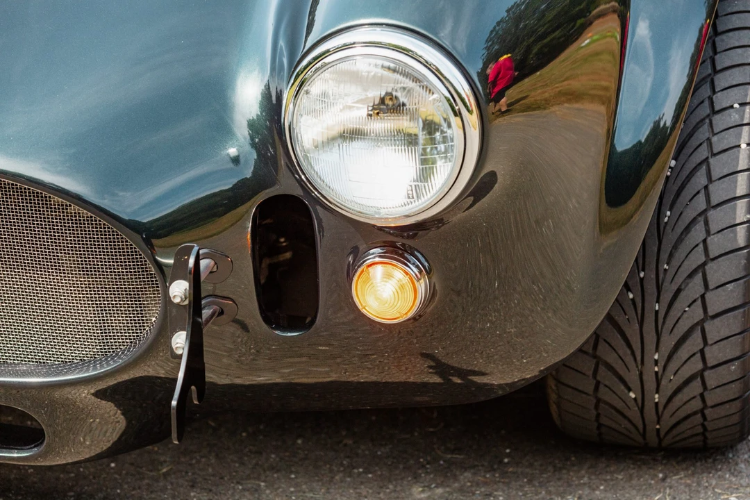 Shelby Cobra Replica - Image 27 of 31
