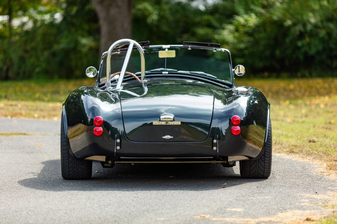 Shelby Cobra Replica - Image 8 of 31