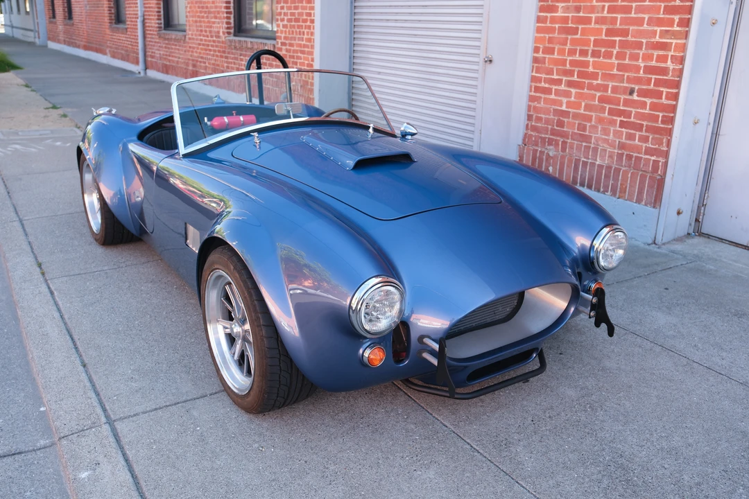 Shelby Cobra Replica - Image 17 of 31