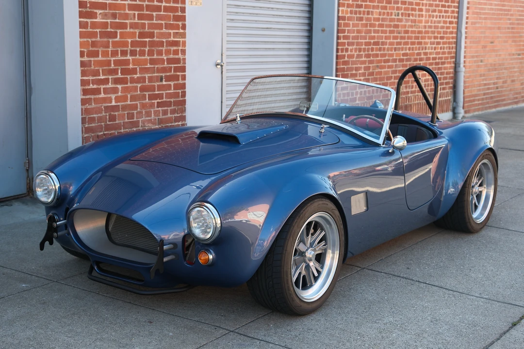 Shelby Cobra Replica - Image 15 of 31