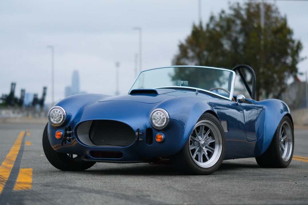 Shelby Cobra Replica - Image 7 of 31