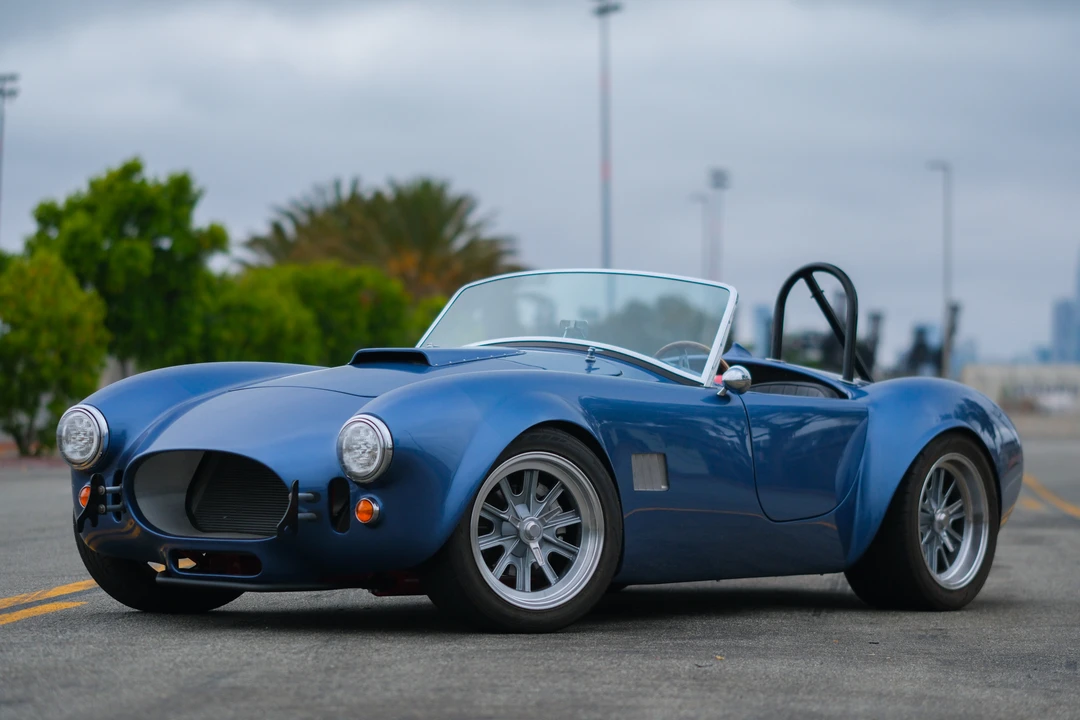 Shelby Cobra Replica - Image 9 of 31