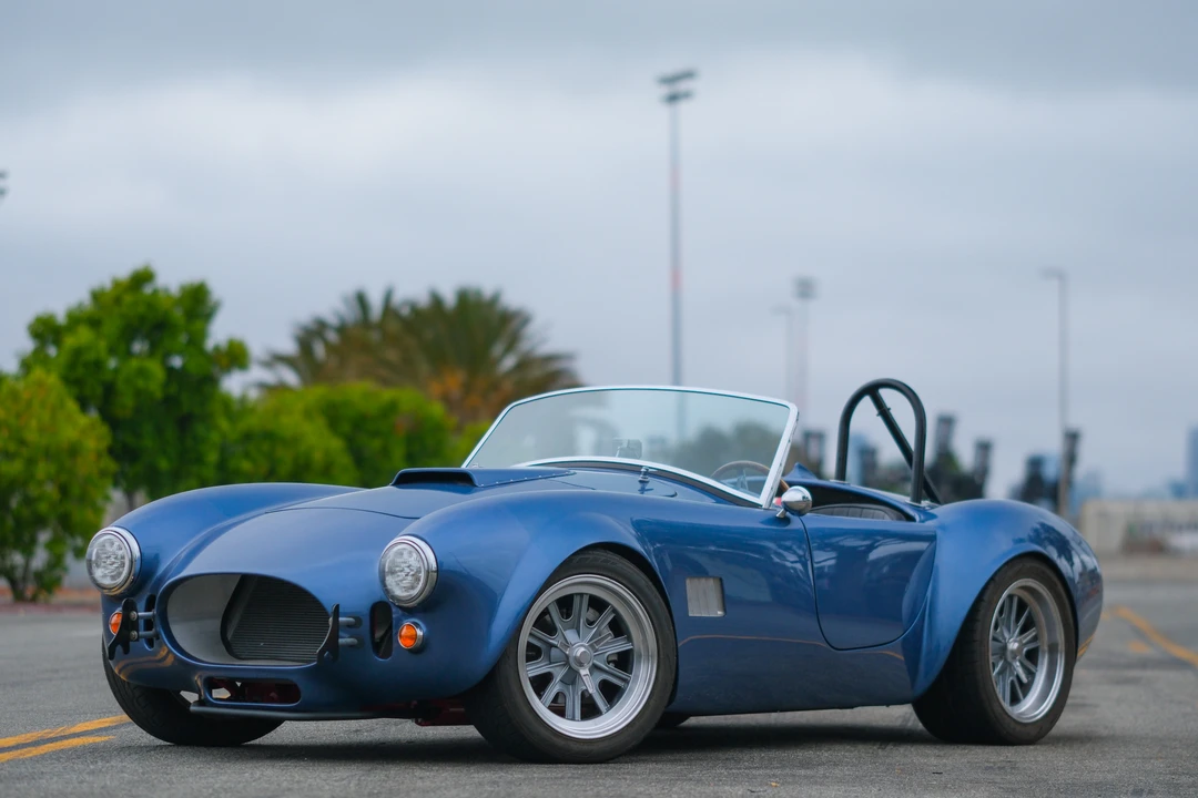 Shelby Cobra Replica - Image 8 of 31