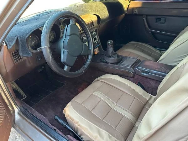 1985 Porsche 944 - Image 8 of 9