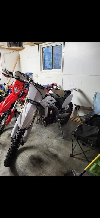 Yamaha YZ - Image 3 of 9
