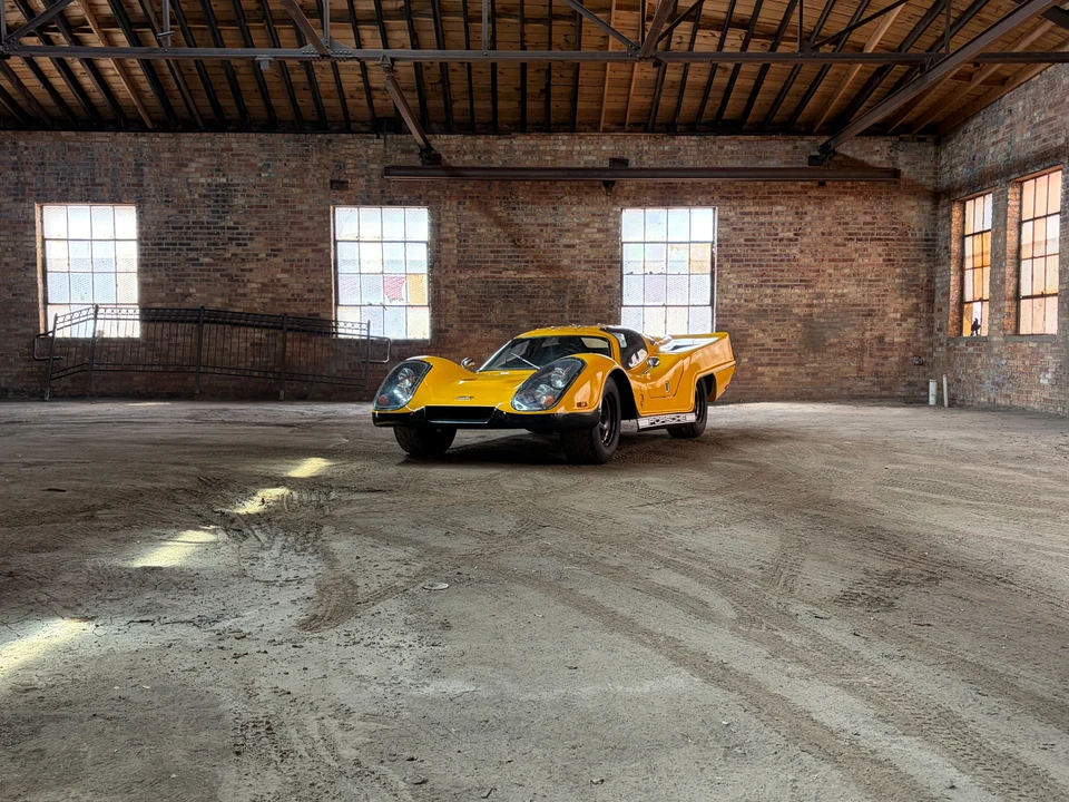 Vehicle image 6 of 31