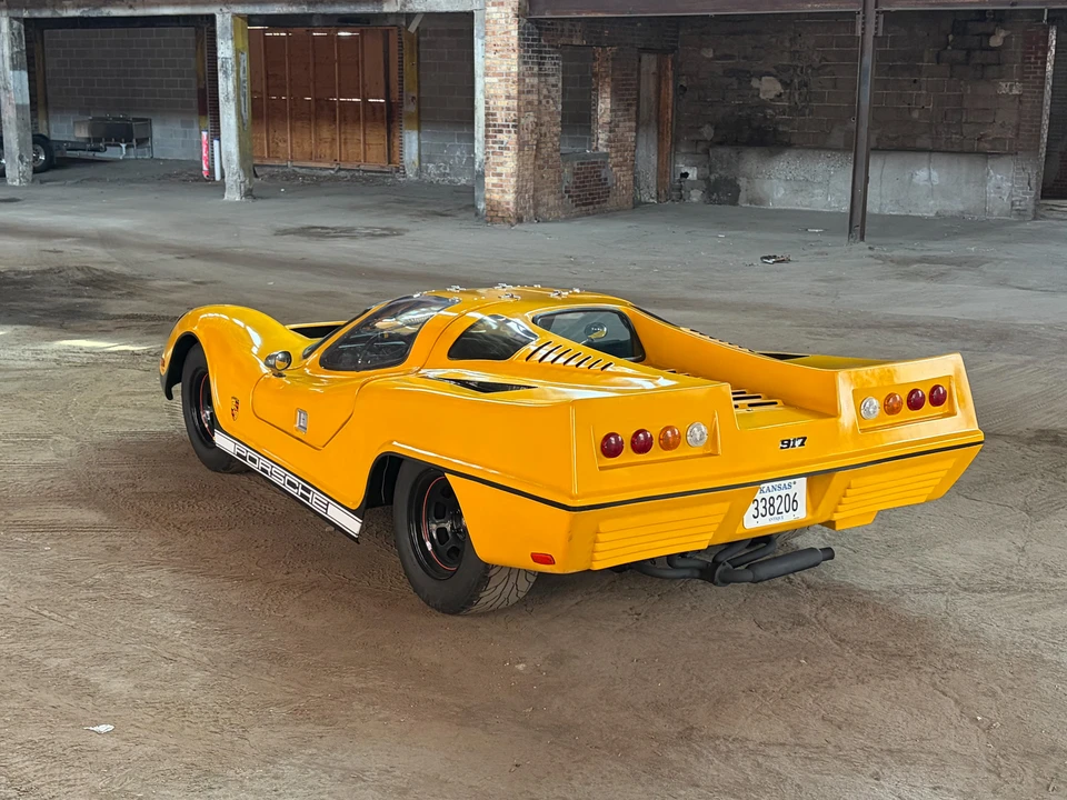 Vehicle image 12 of 31