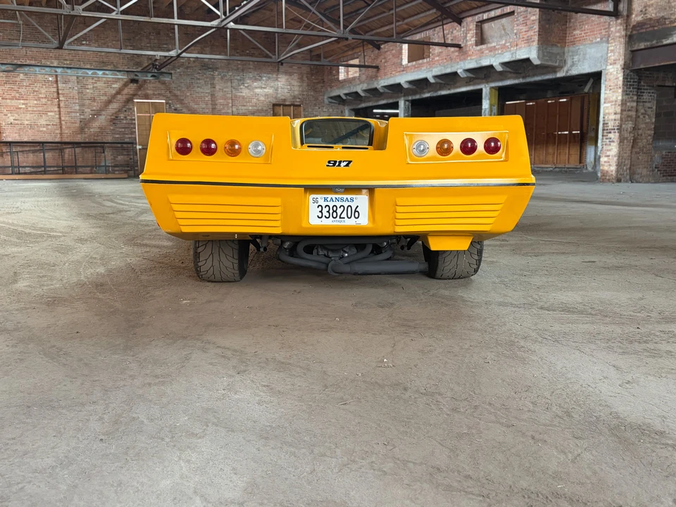 Vehicle image 15 of 31