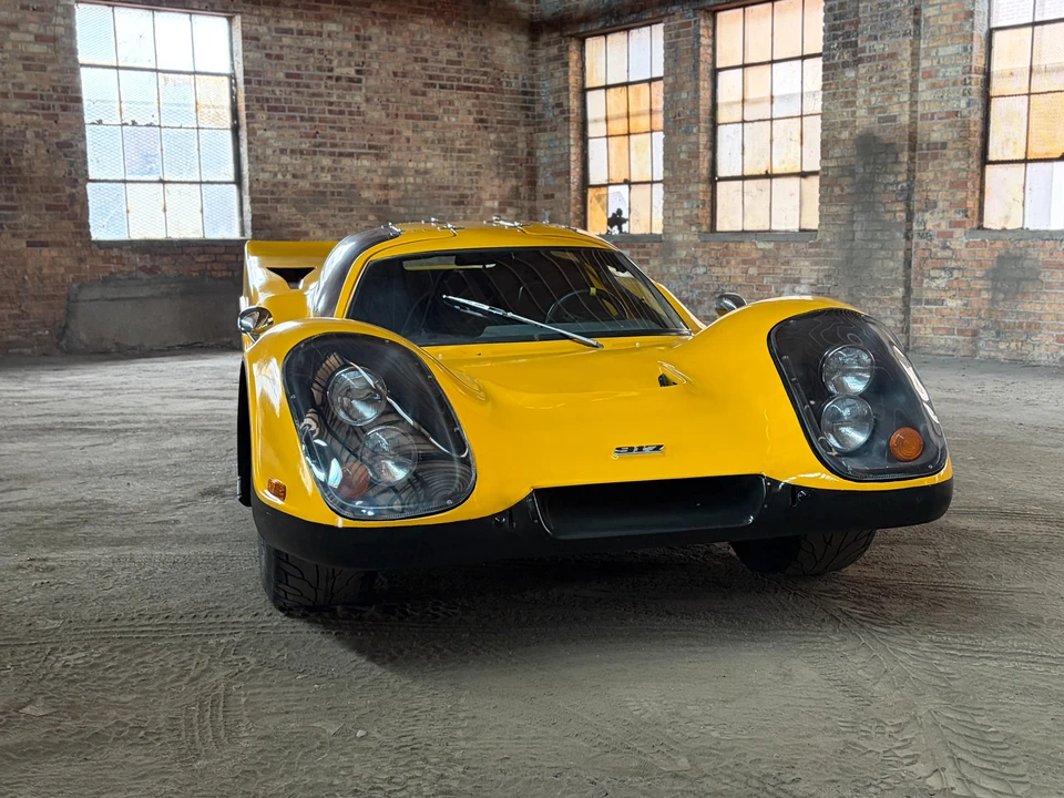 Vehicle image 28 of 31