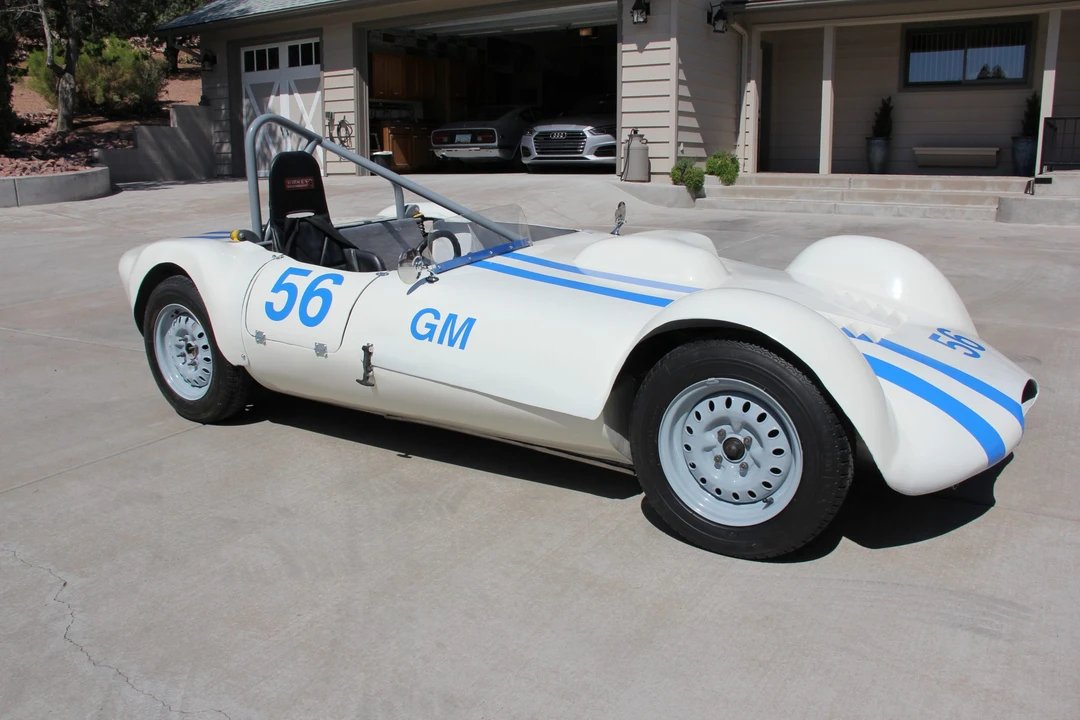 Elva - Image 8 of 31