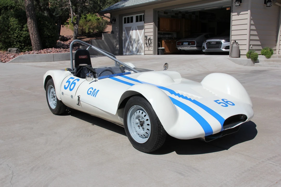 Elva - Image 7 of 31