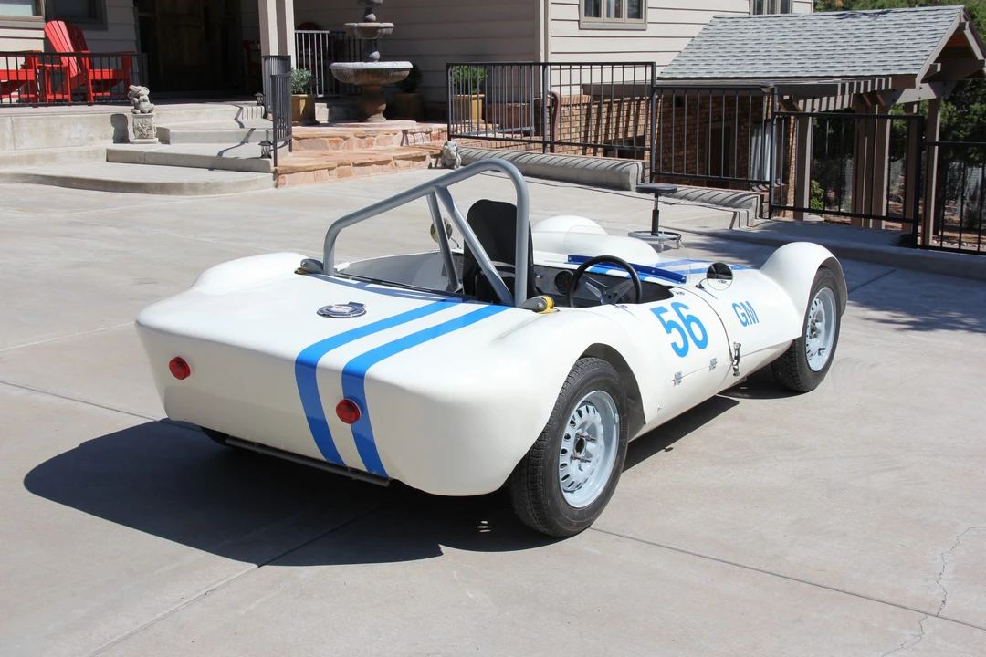 Elva - Image 11 of 31