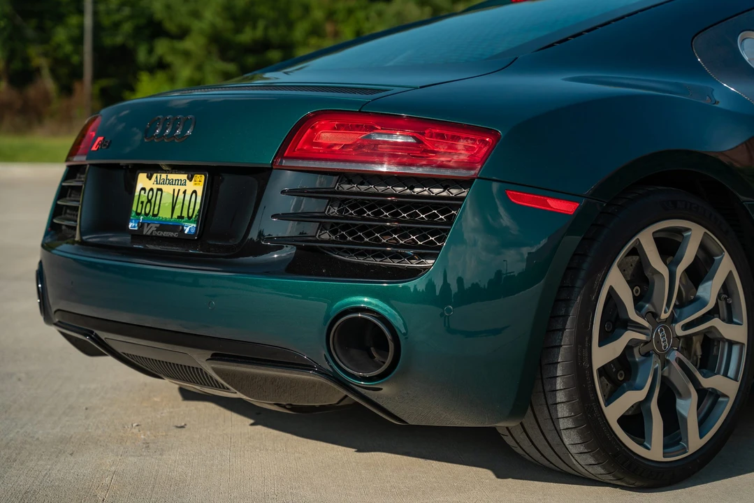 2015 Audi 42 R8 - Image 28 of 31