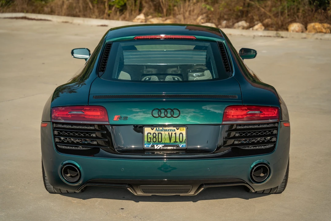 2015 Audi 42 R8 - Image 8 of 31