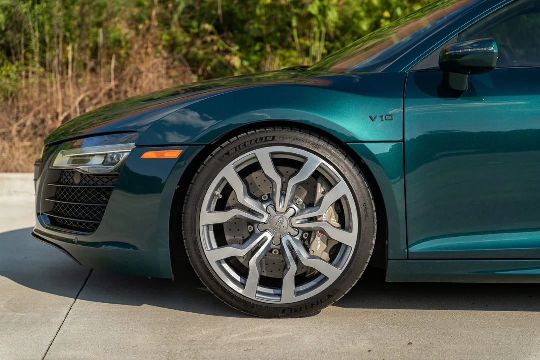 2015 Audi 42 R8 - Image 18 of 31
