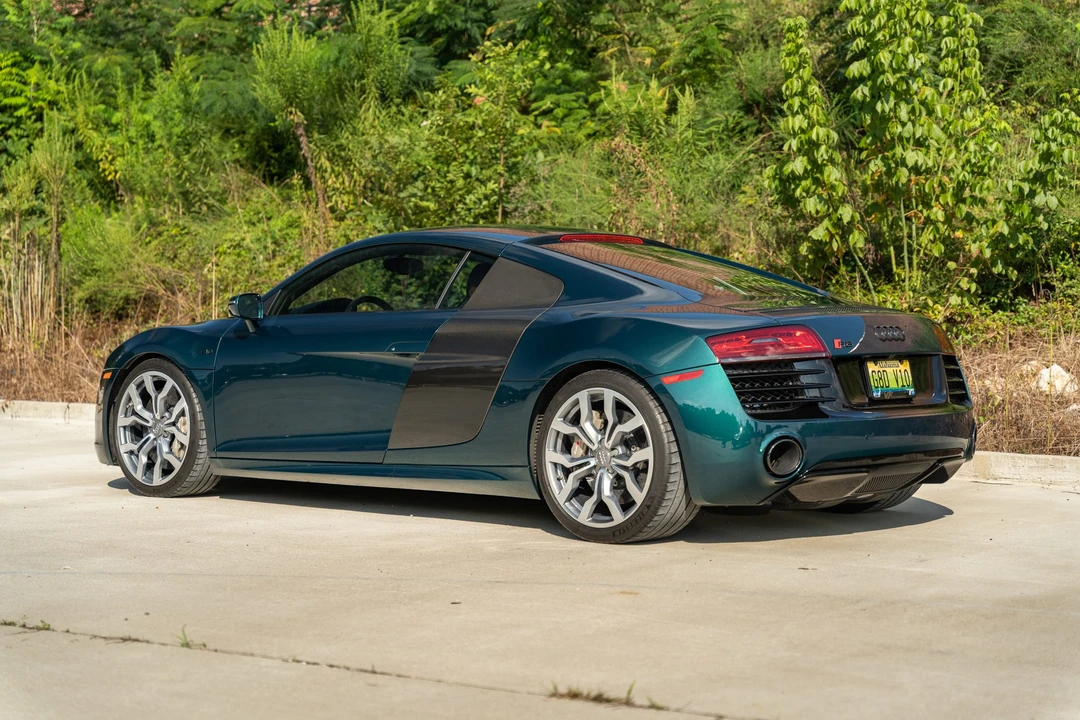 2015 Audi 42 R8 - Image 10 of 31