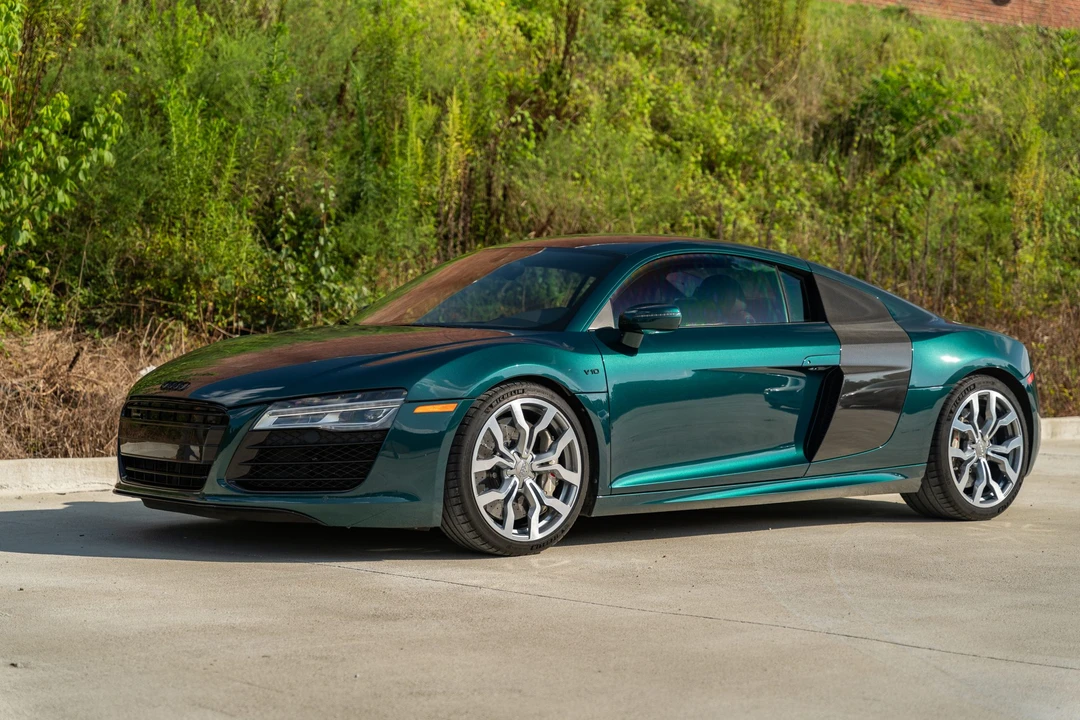 2015 Audi 42 R8 - Image 2 of 31