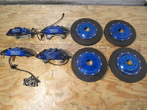 Subaru Endless 6 Pot Brake System