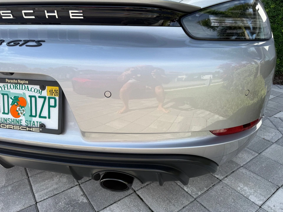 2023 Porsche - Image 11 of 12