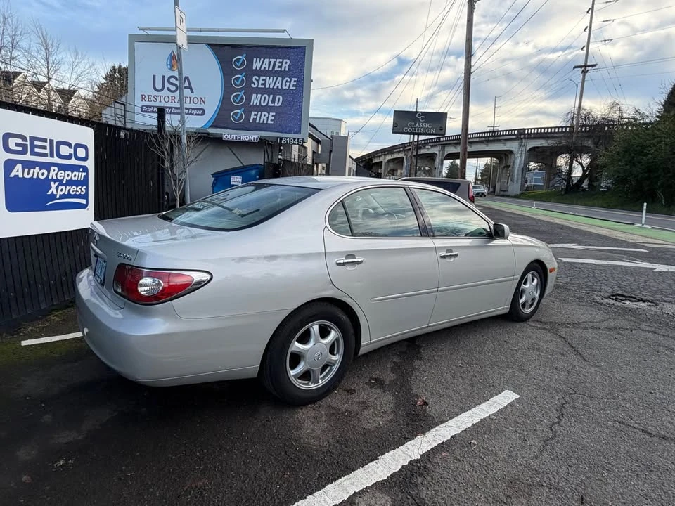 2002 Lexus ES 4th Gen - Image 10 of 10